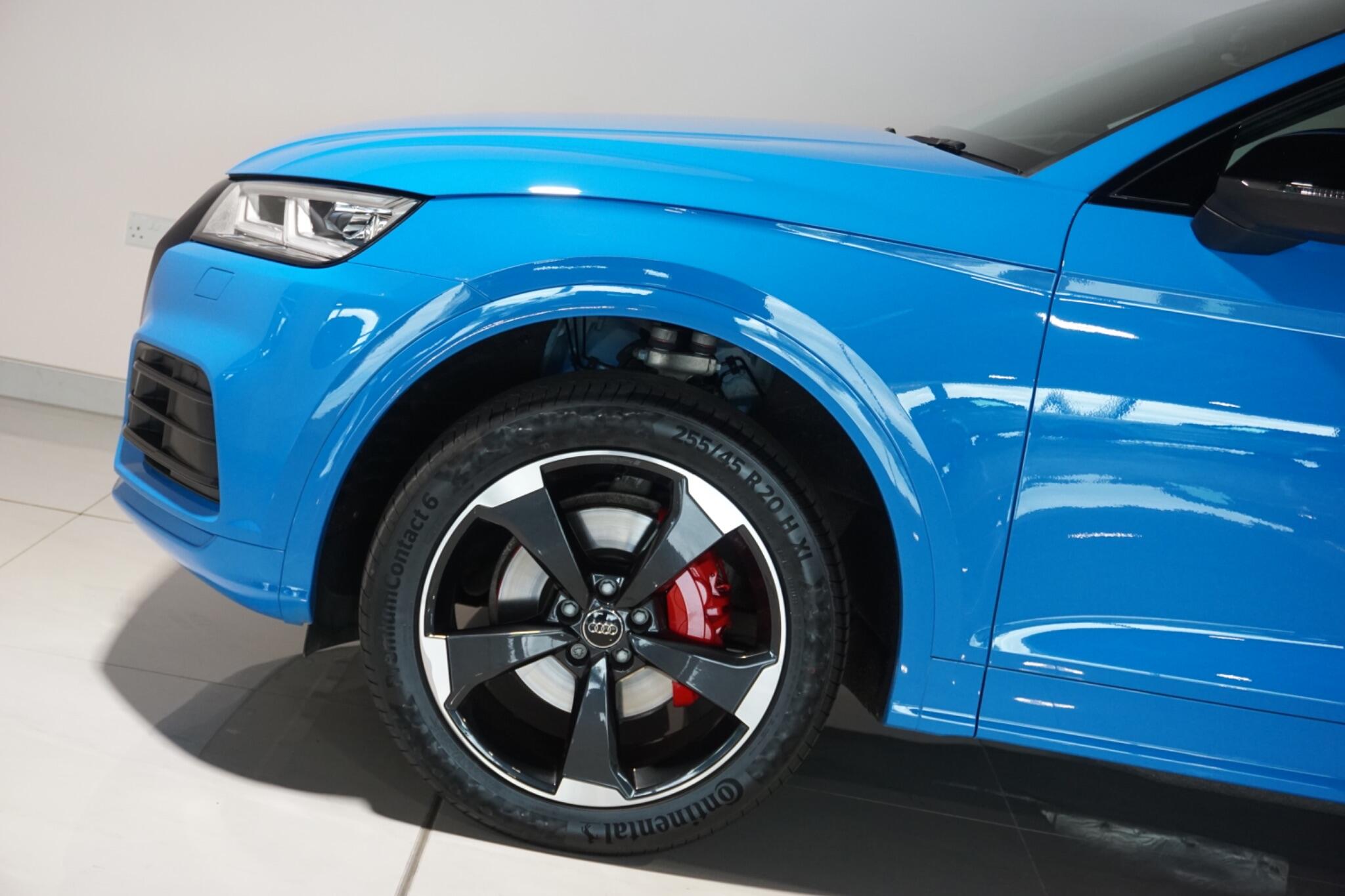 Audi Q5 2.0 TDI 40 Black Edition SUV 5dr Diesel S Tronic quattro Euro 6 (s/s) (190 ps)